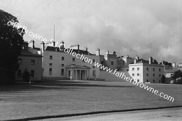 ARAS AN UACHTARAIN NORTH FRONT FROM PARK